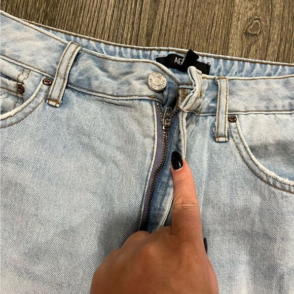 AFRM Jeans Oden Flared Leg High Waisted Distressed Denim Light Wash Size 31 - Picture 4 of 9